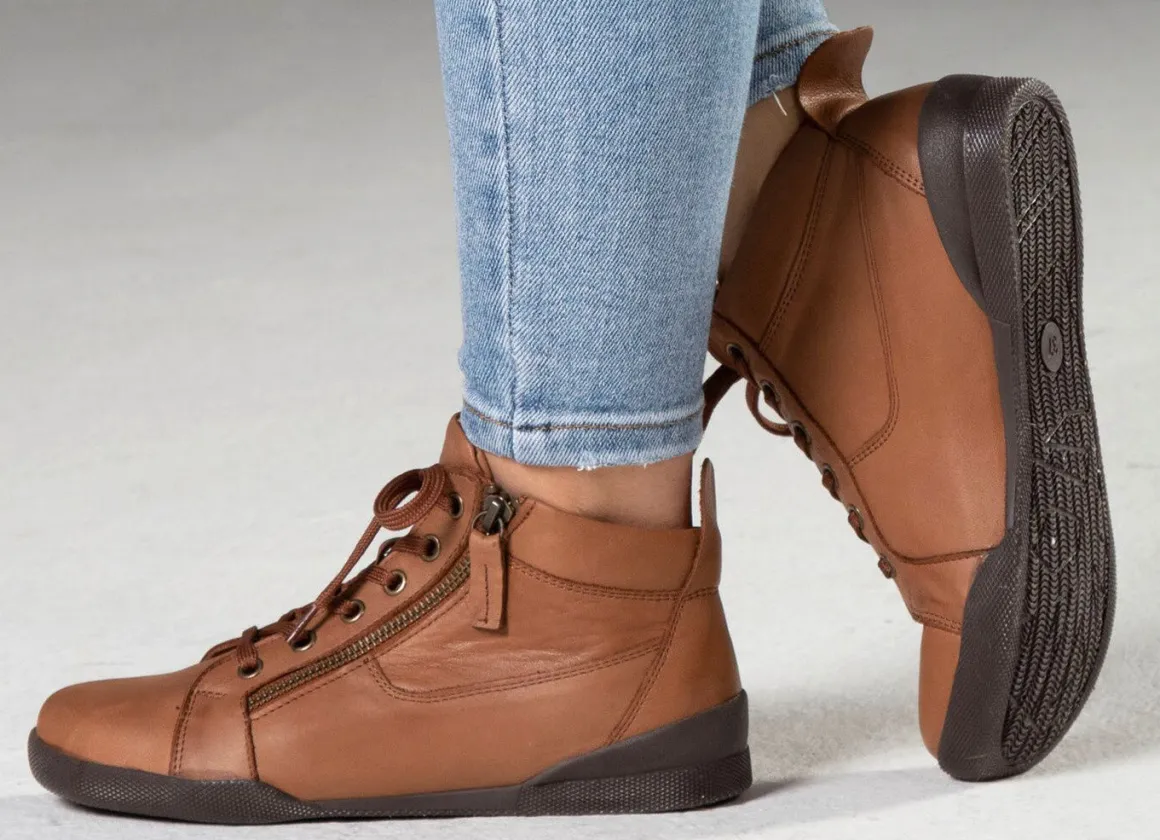 Andrea Conti, sportive Damen-Boots, mit herausnehmbarem Fußbett