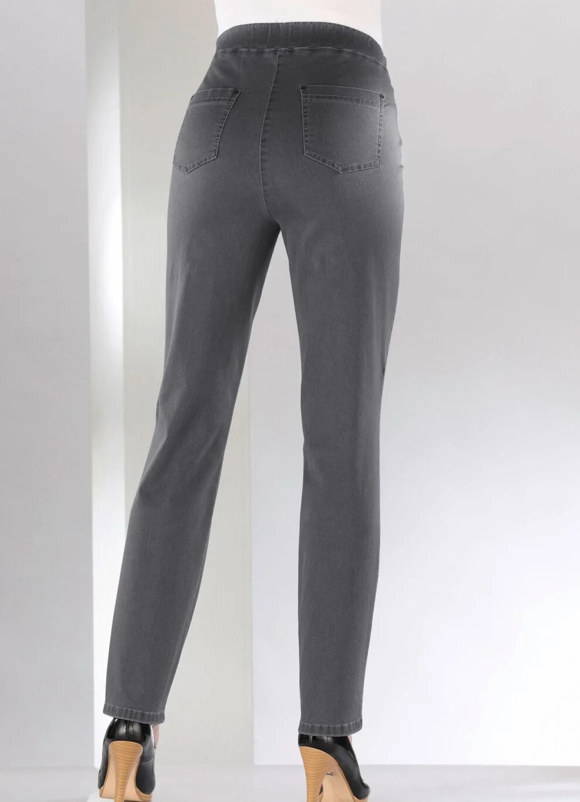 Bauchweg-Jeans in Schlupfform