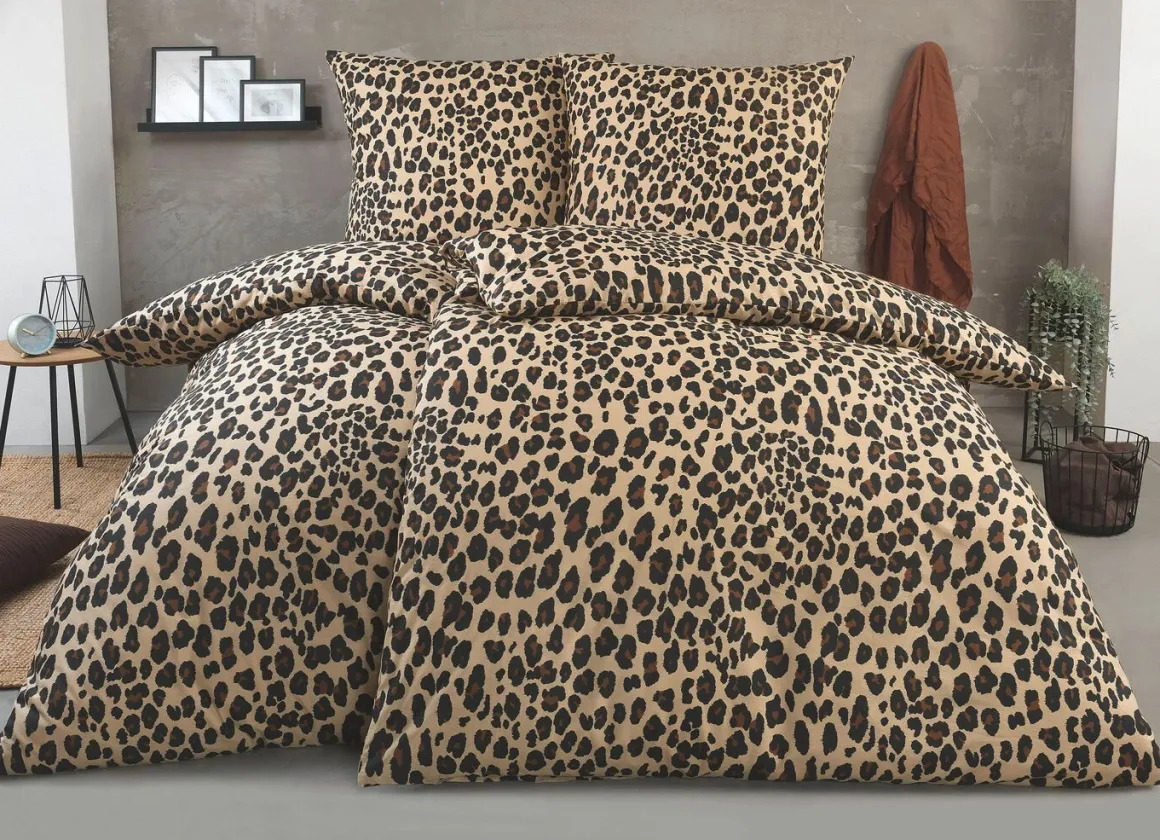 Bettwäsche-Garnitur mit Leopardenmuster