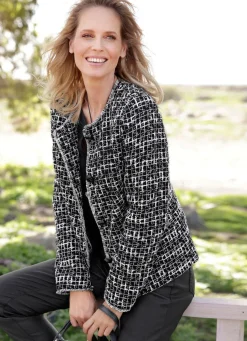 Blazer in Chanel-Optik