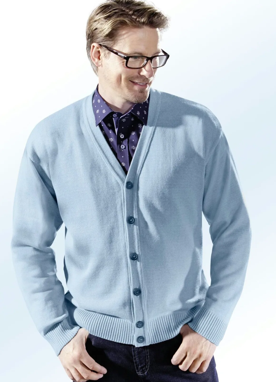 Cardigan mit durchgehender Knopfleiste in 5 Farben