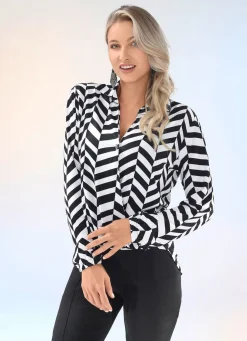Faszinierendes Poloshirt in Wickel-Optik