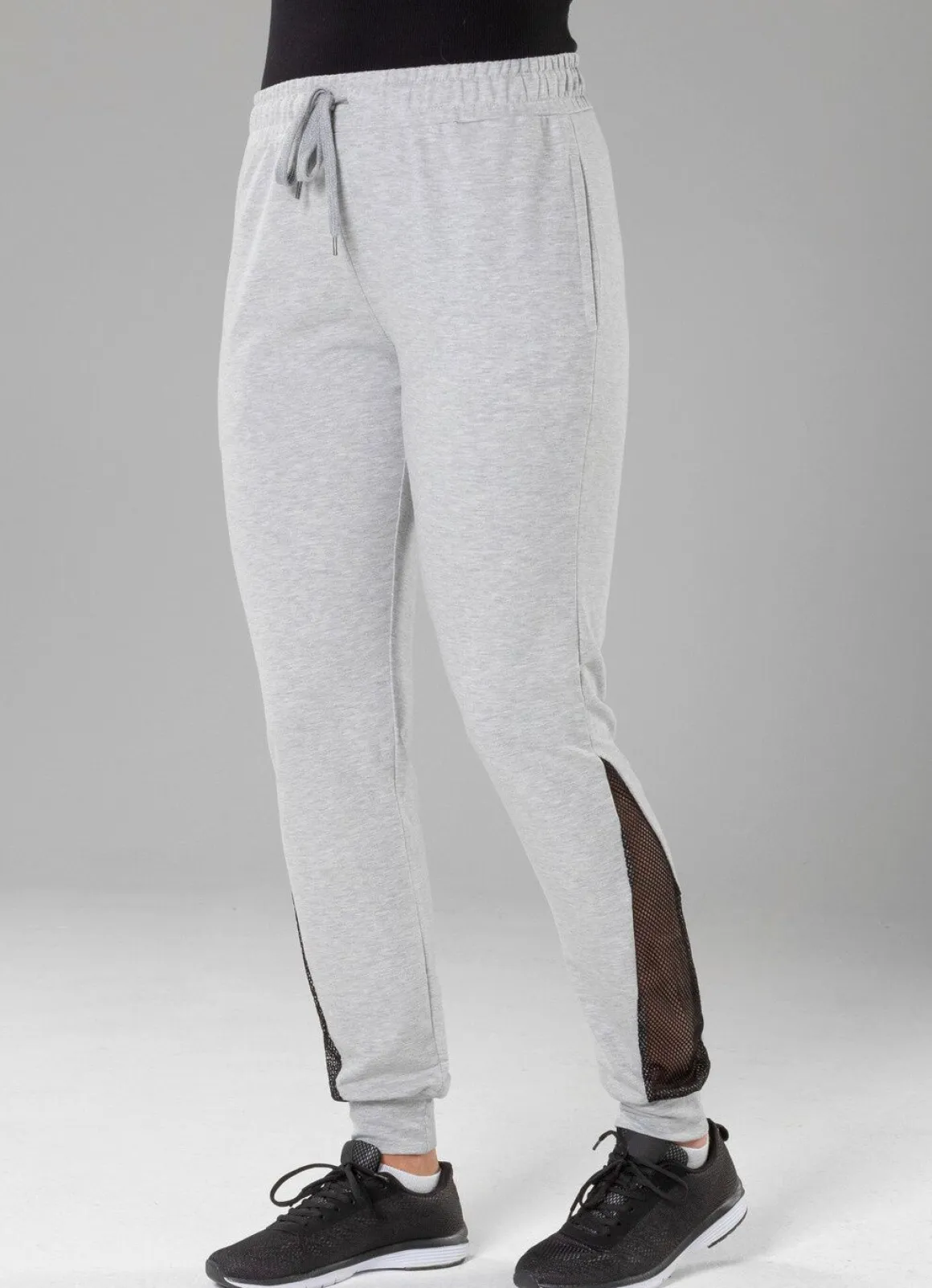 Freizeithose mit Netzeinsatz in 4 Farben