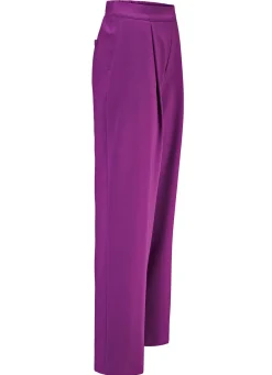 Hose mit Bundfalten in modischer Weite