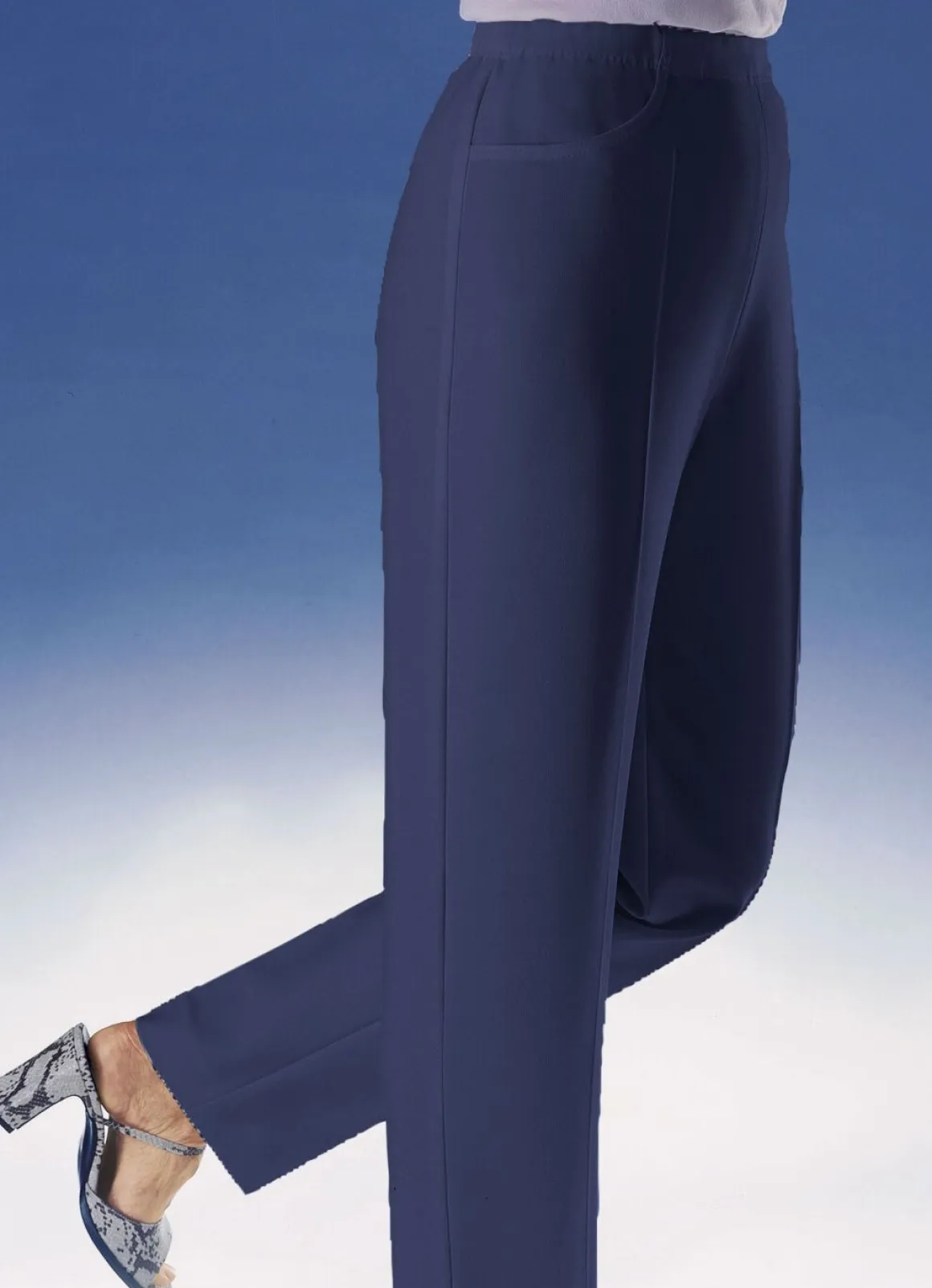 Hose mit praktischen Seitentaschen in 6 Farben