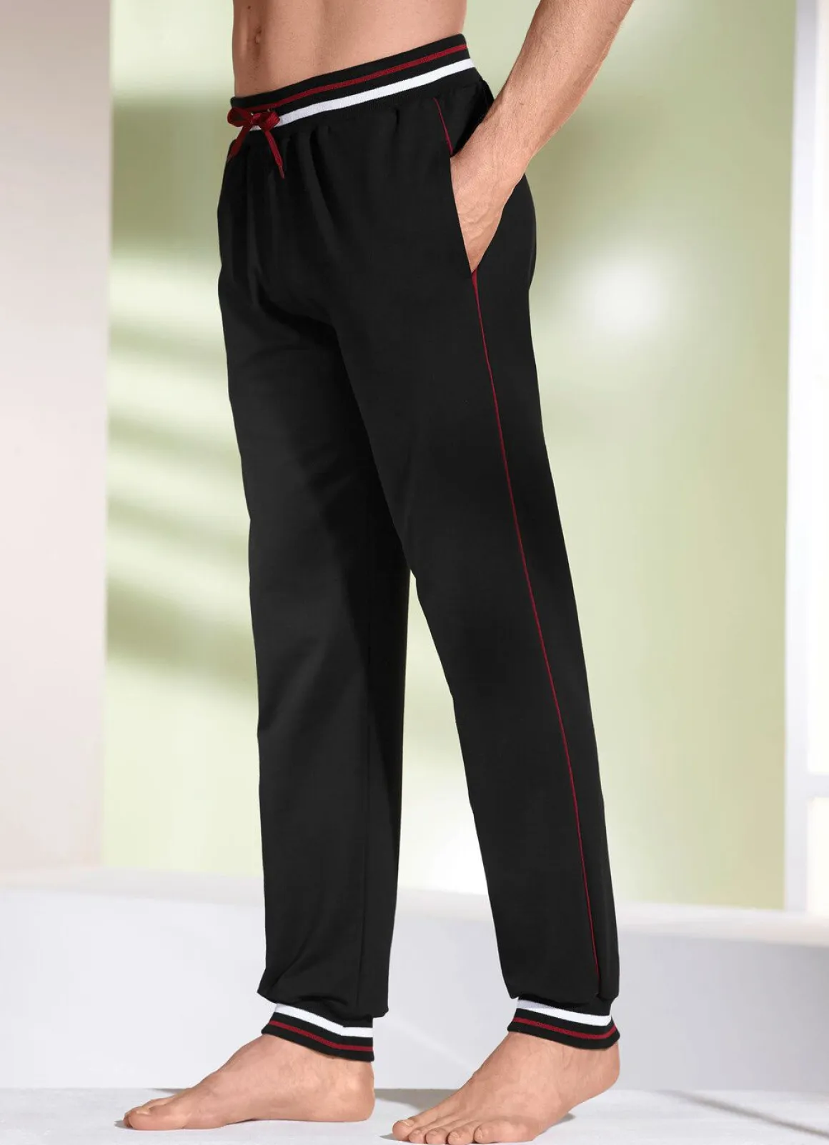 Hose mit Ripp-Bündchen