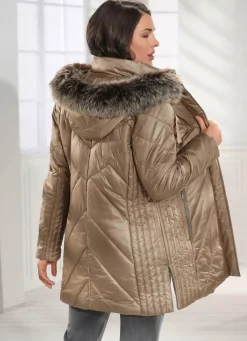 Jacke mit abnehmbarer Kapuze