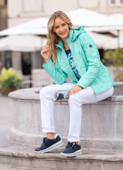 Jacke mit angesagtem Laserstepp