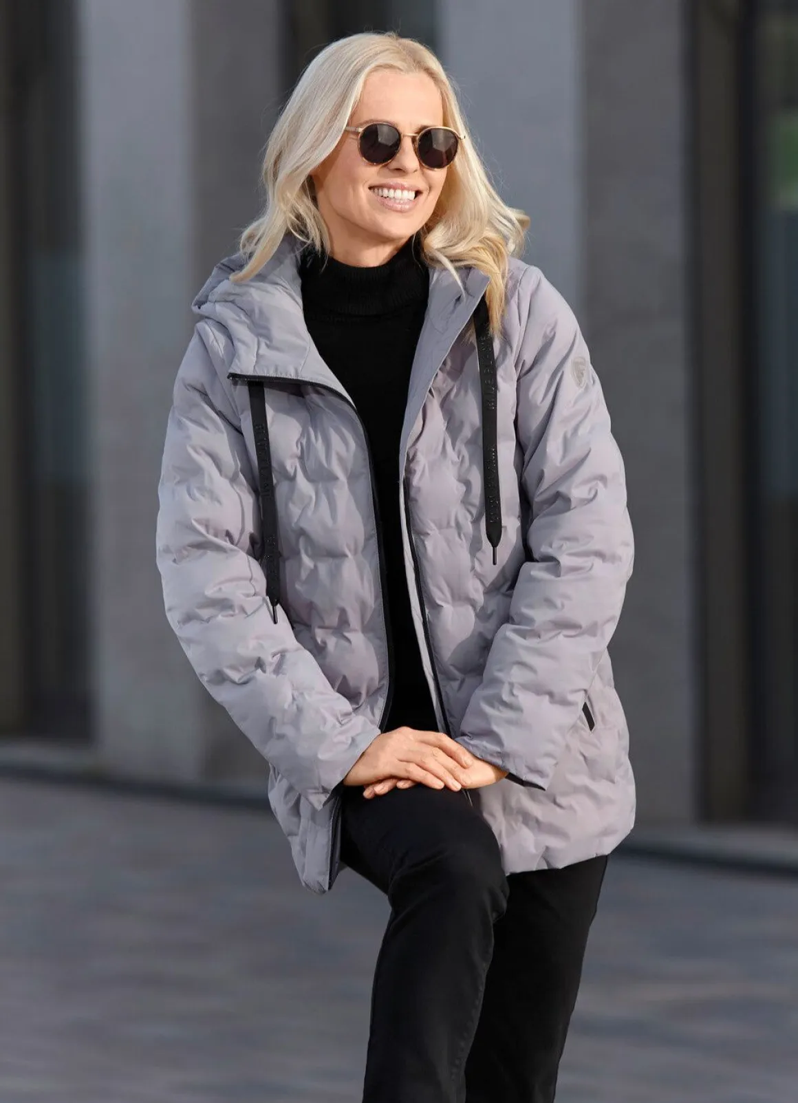 Jacke mit geklebten Kammern