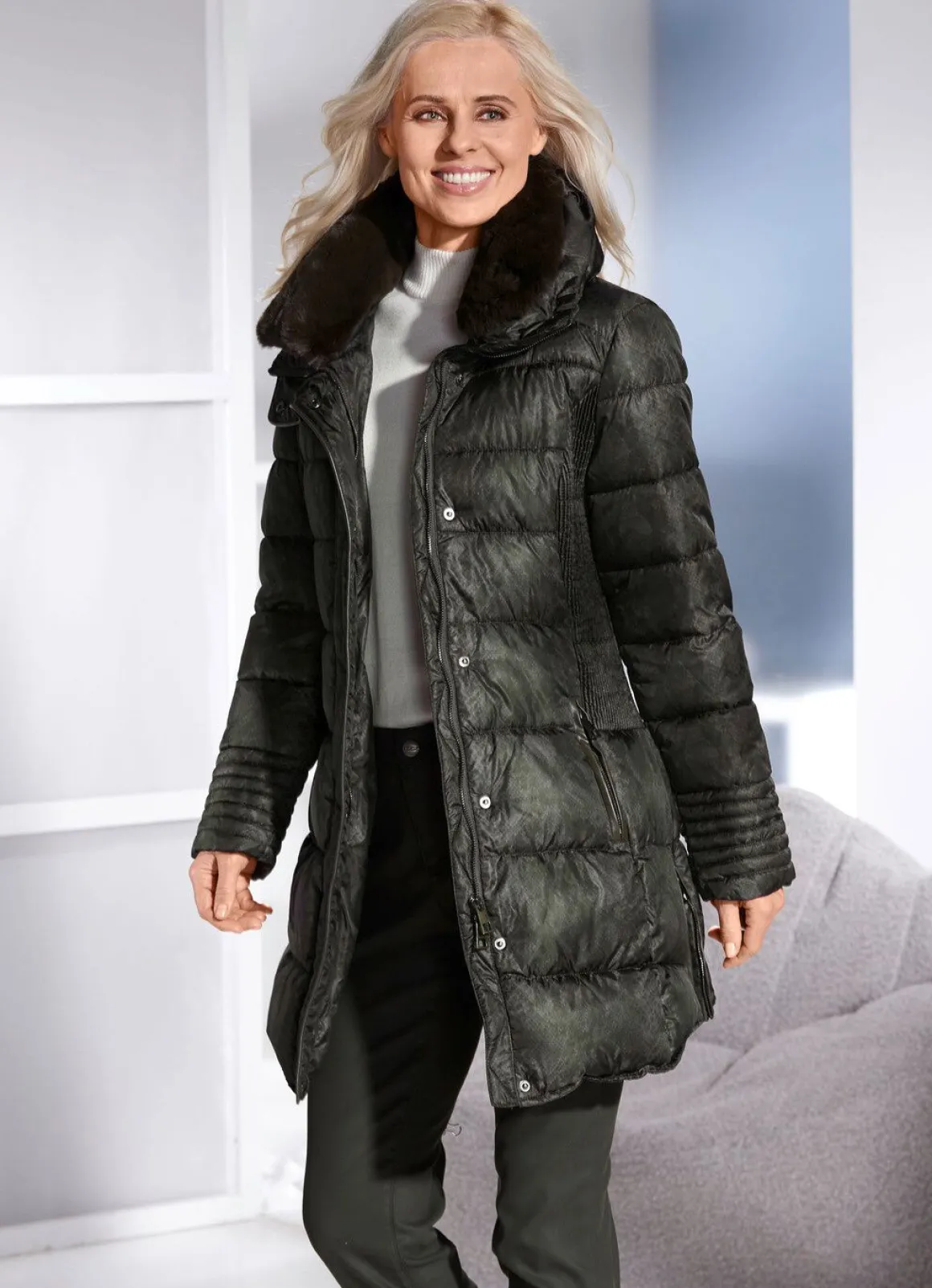 Jacke mit Reptildessin