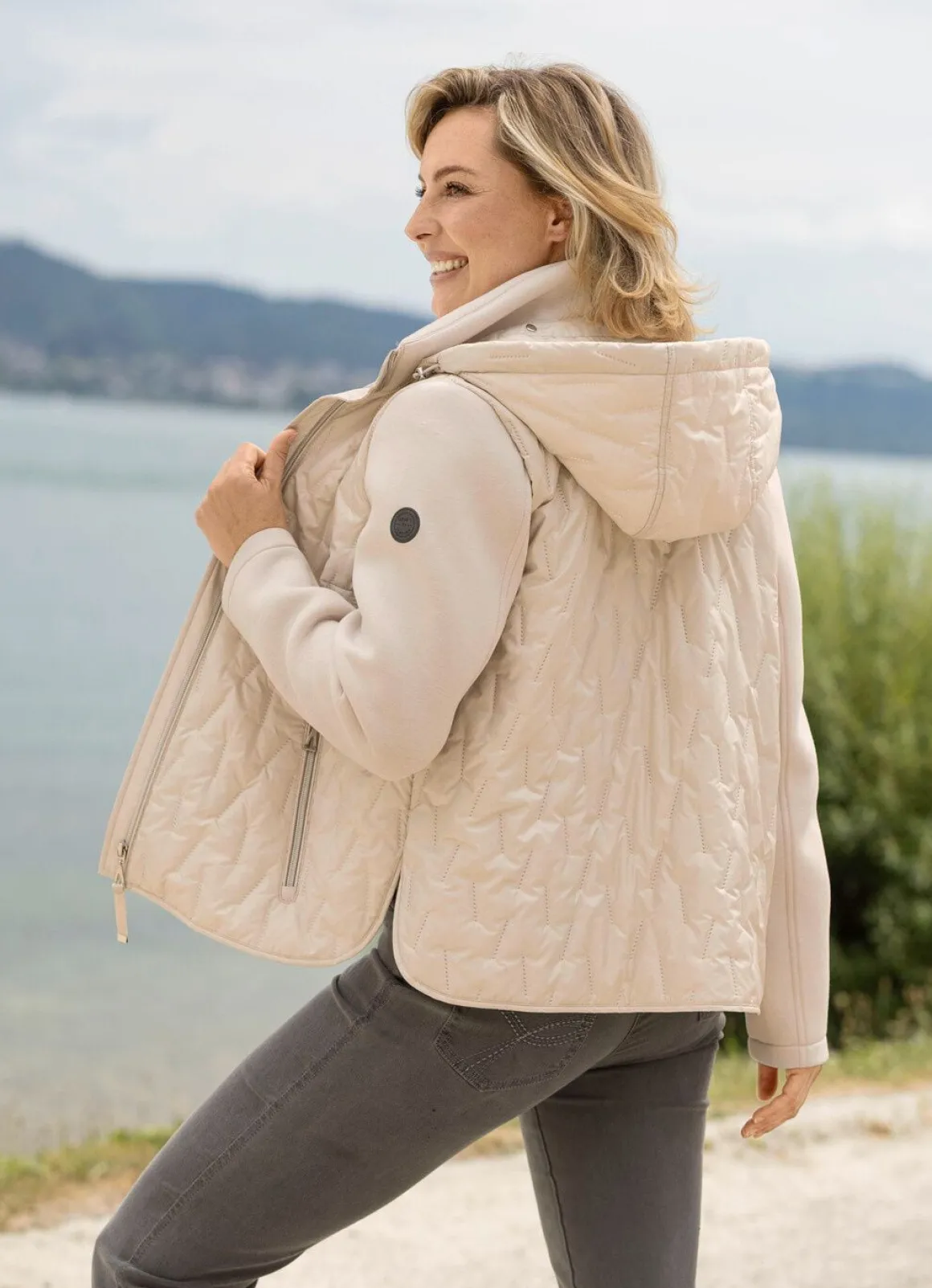 Jacke mit trendgenauem Laserstepp