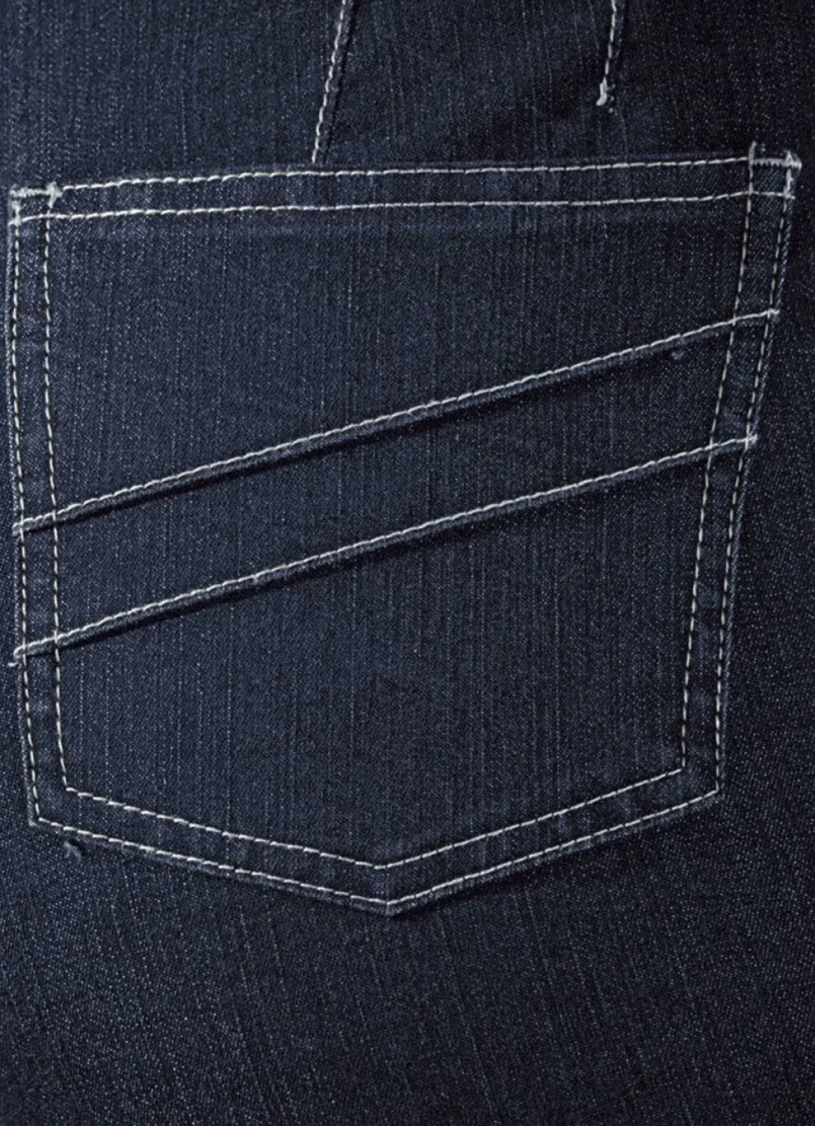 Jeans mit figurgünstiger Teilungsnaht