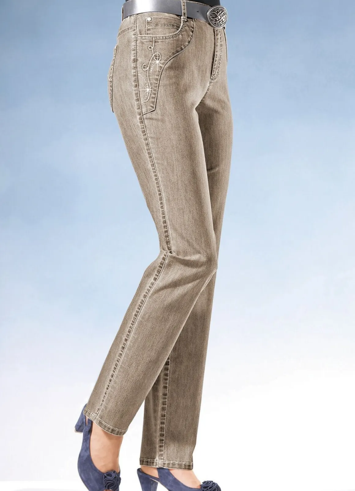 Jeans mit weiterem Bundumfang