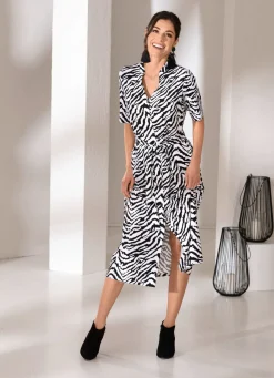 Kleid mit individueller Weitenregulierung