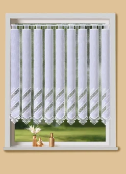 Kleinfenster-Store mit Macramé-Abschluss
