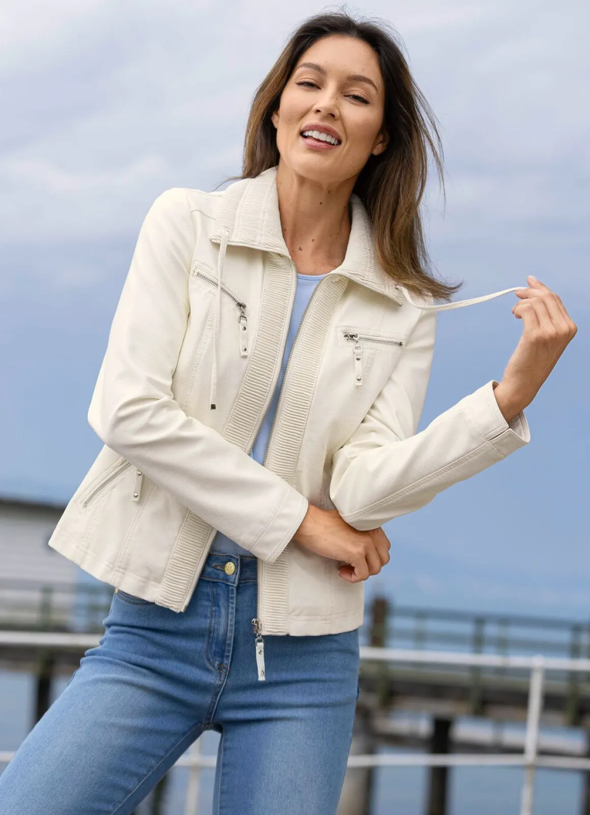 Kurzjacke aus Nappaleder-Imitat