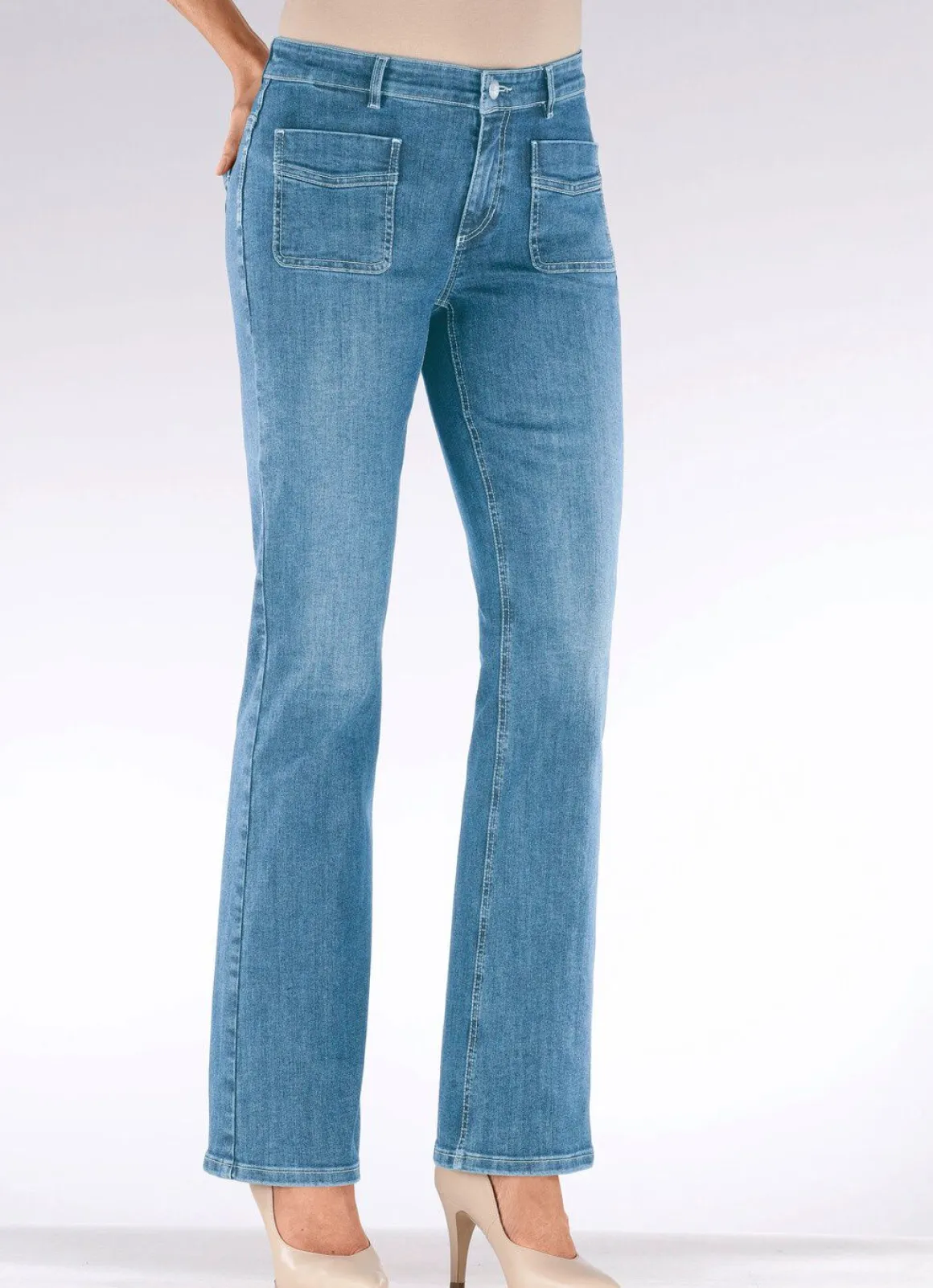 Magic-Jeans mit ausgestellter Beinweite