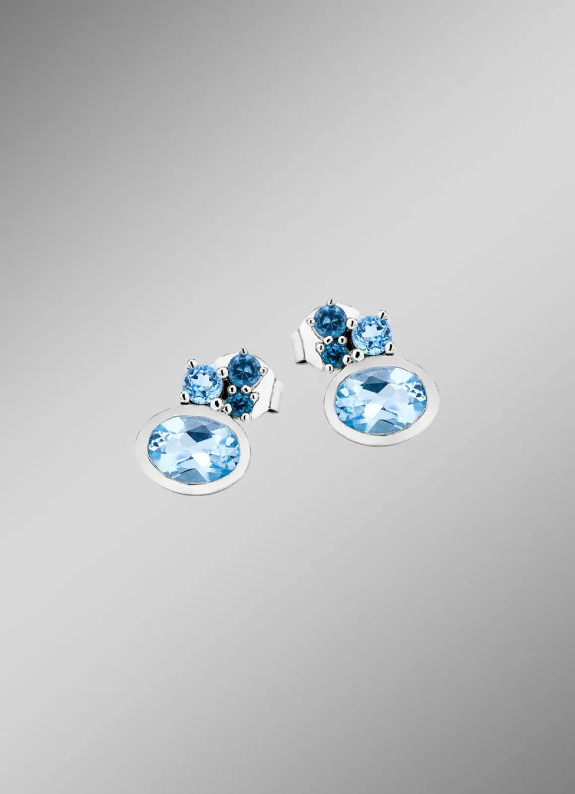 Ohrstecker mit Blautopas (beh.)