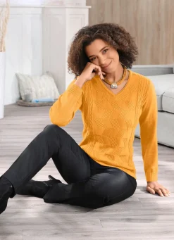 Pullover in Strukturmix