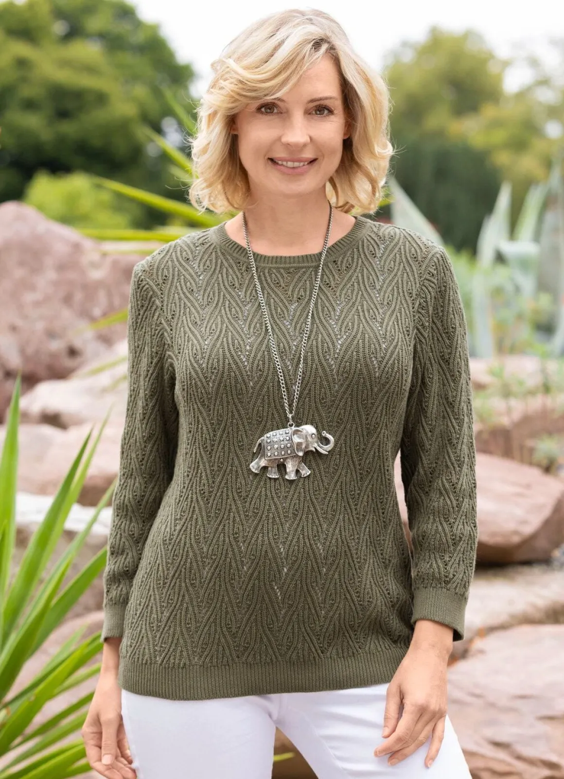 Pullover mit raffinierter Struktur mit Ajourakzenten