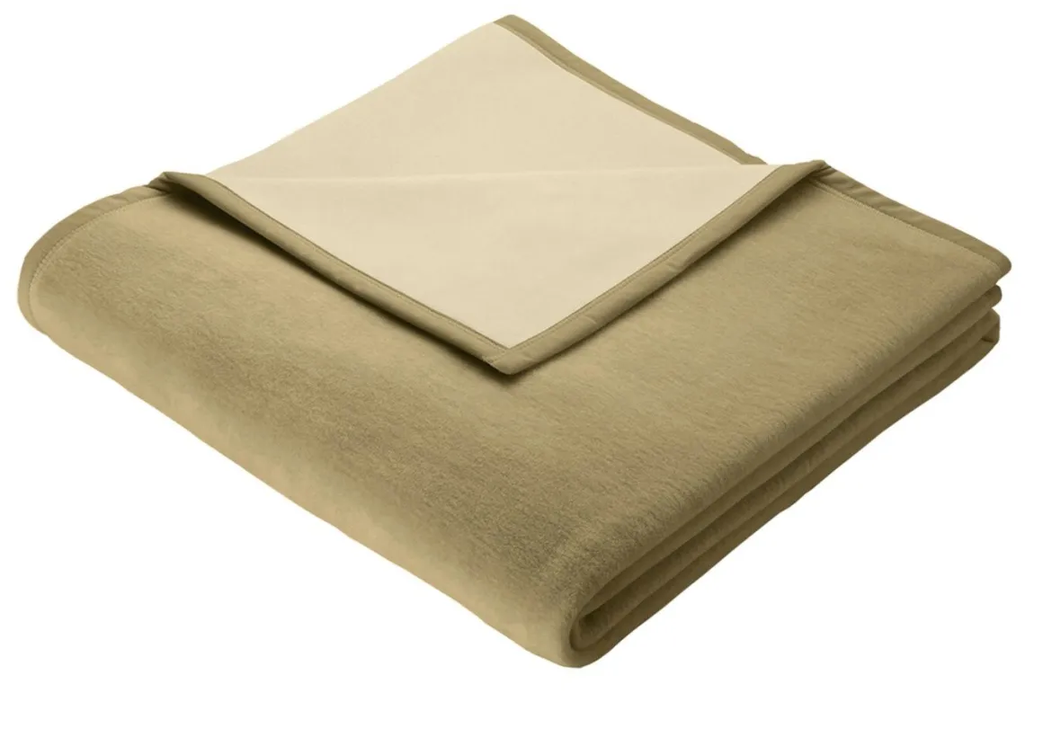 Schlafdecke mit Veloursbandeinfassung