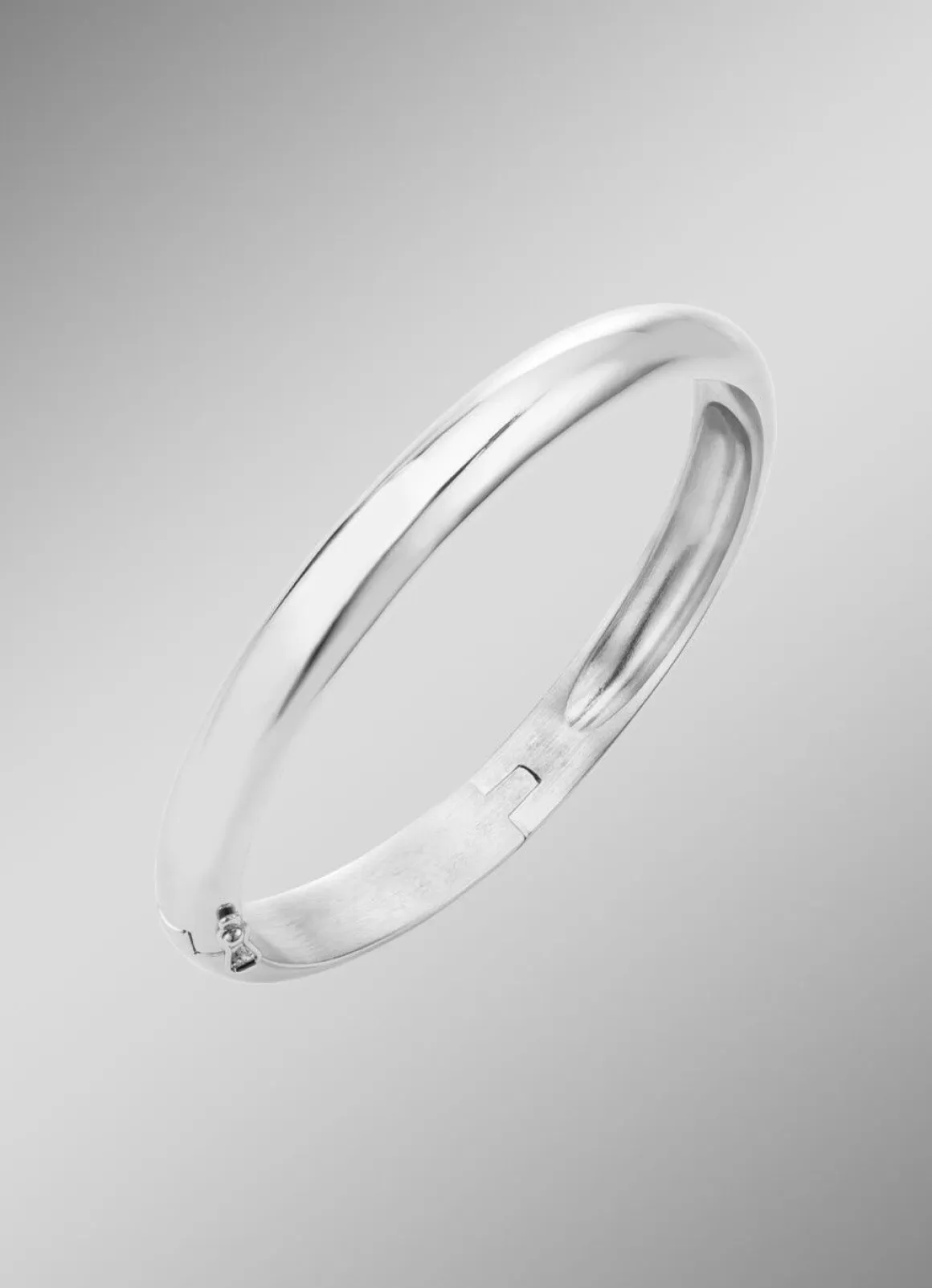 Schlichter Armreif aus Silber