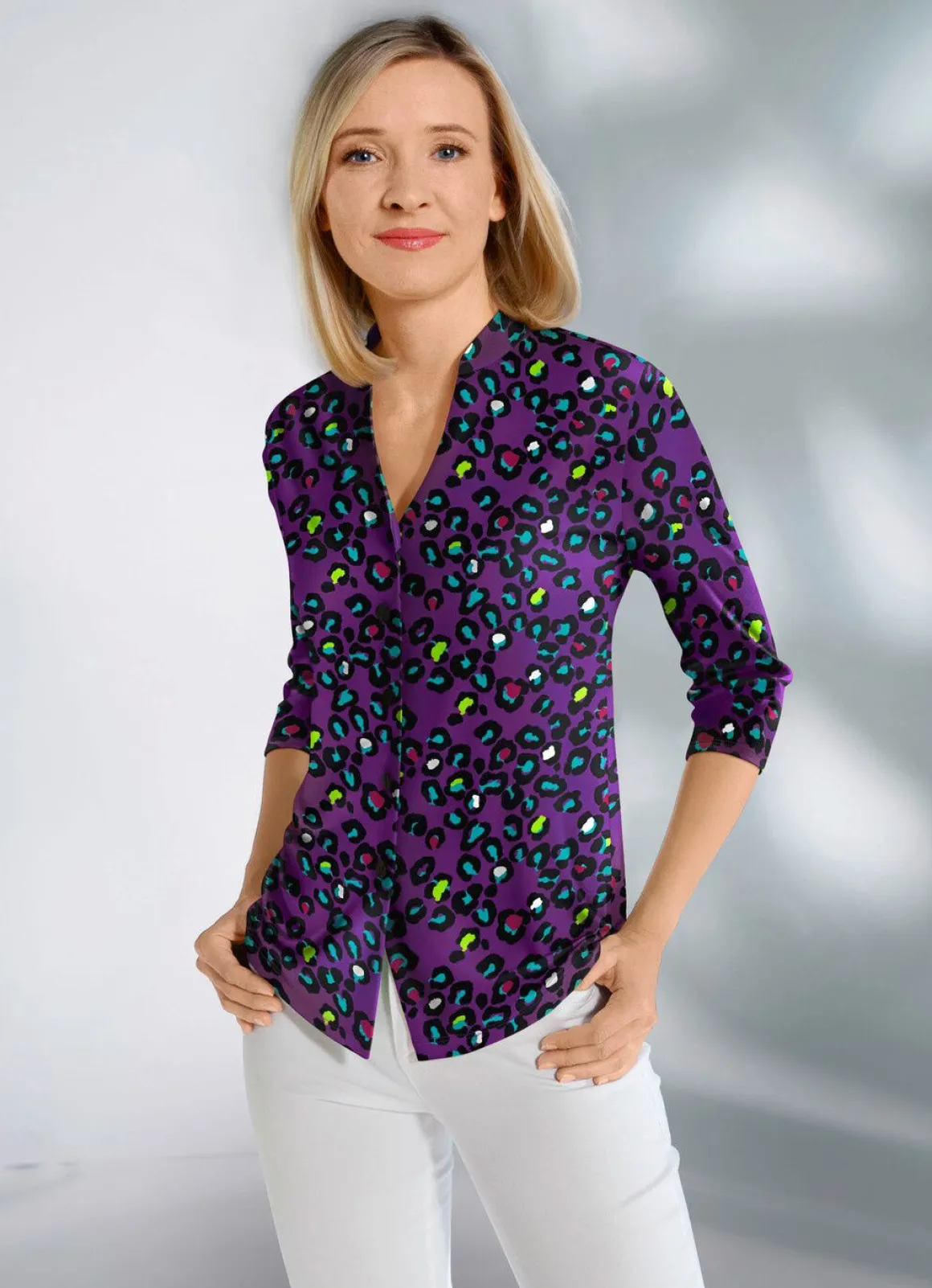 Shirtbluse mit Stehkragen