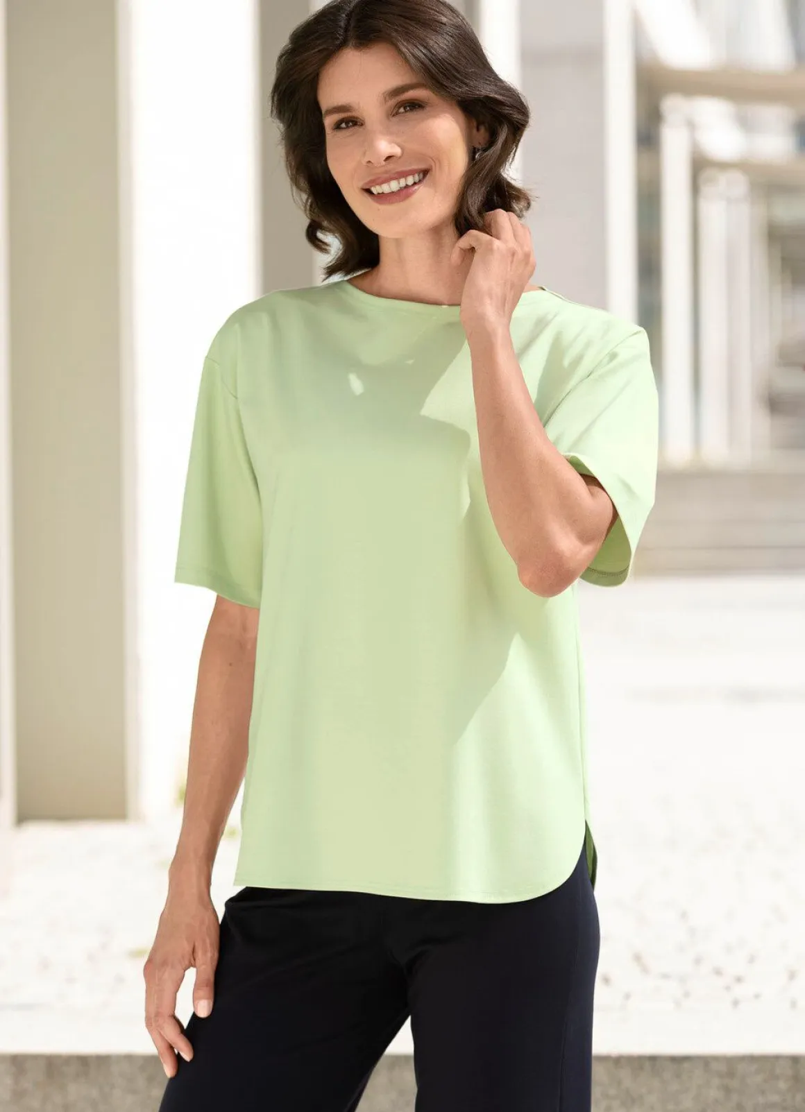 Shirt in legerer Form