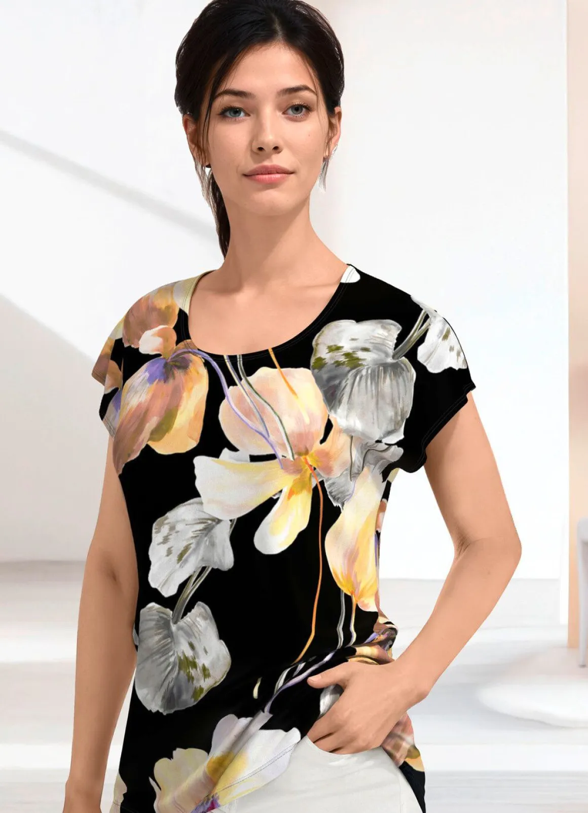 Shirt mit überschnittener Schulterpartie