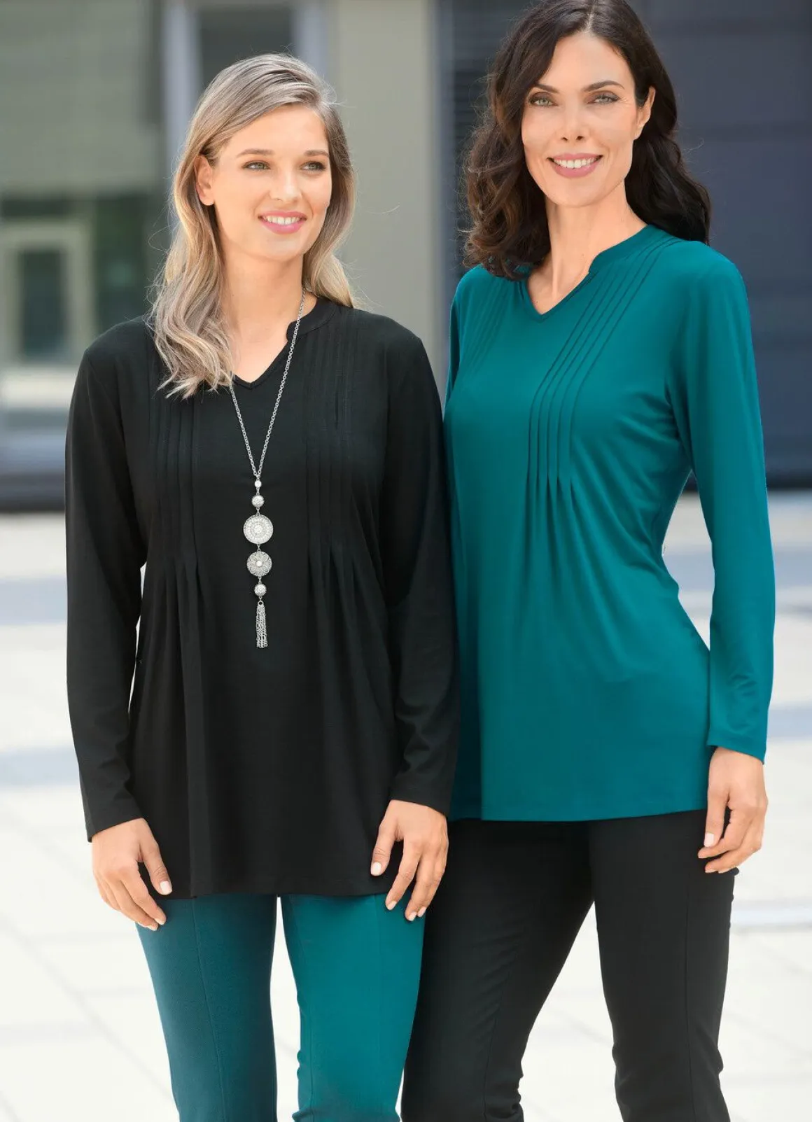 Shirt mit Stehkragen in 2 Farben