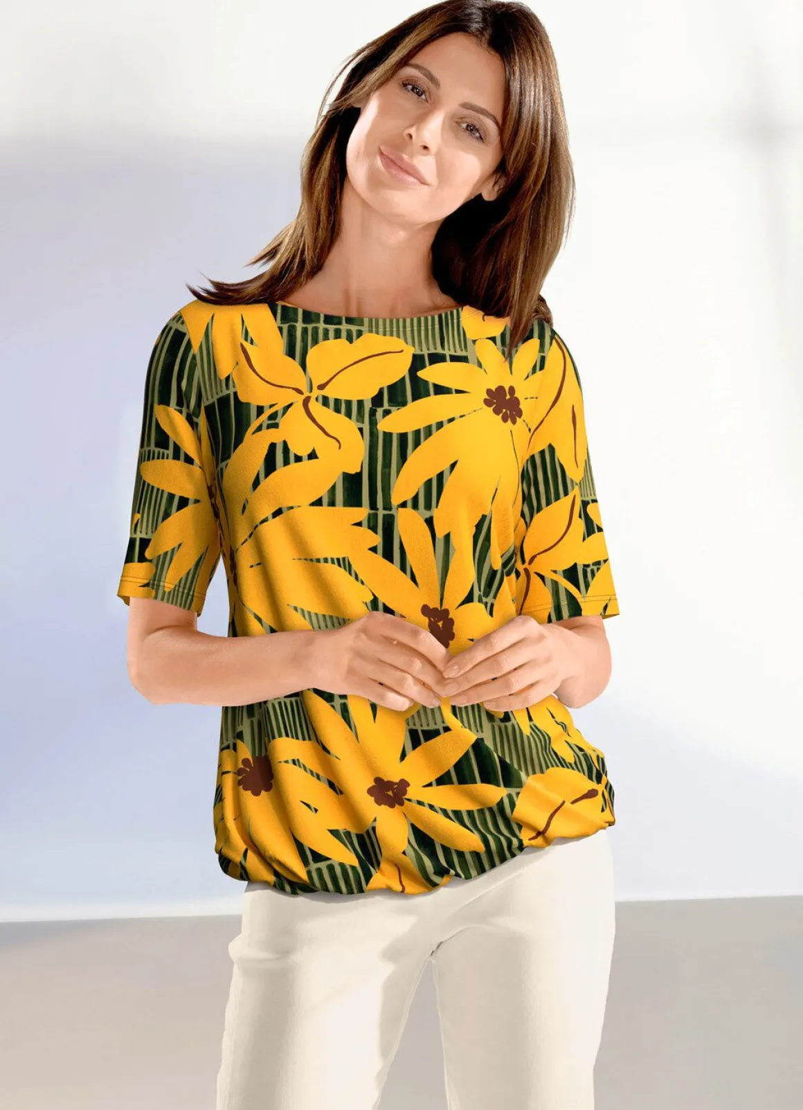 Shirt mit U-Boot Ausschnitt