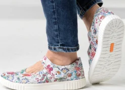 Slipper aus floral bedrucktem Leder