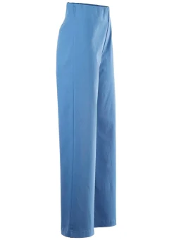 Soft-Stretch-Hose in modischer Weite