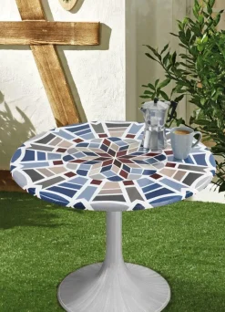 Spann-Tischdecke mit Mosaik-Dessin