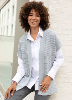 Strickweste mit Strukturmuster