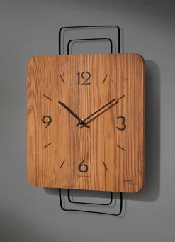 Wanduhr mit Holzgehäuse aus dem Hause AMS