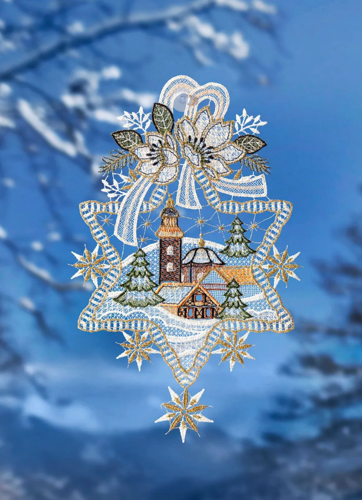 Weihnachtliches Fensterbild aus Plauener Spitze