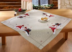 Zauberhafte Tisch- und Raumdekoration mit Schneemann-Motiven
